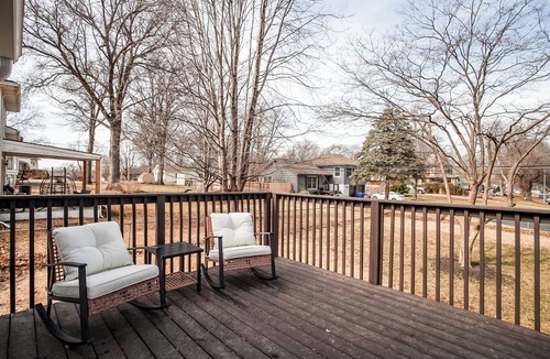 Lenexa House | Family friendly, Youth Sports tournaments, World Cup-Ready, Lenexa, 3BR Near KC