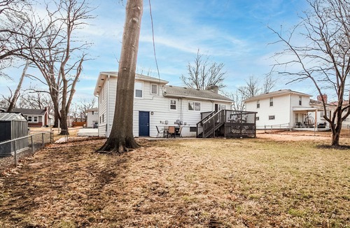 Lenexa House | Family friendly, Youth Sports tournaments, World Cup-Ready, Lenexa, 3BR Near KC