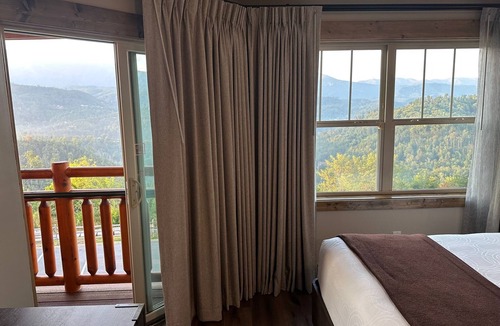 Gatlinburg Resort | Family Fun at Westgate Smoky Mountain Resort-2BR/2.5 Bath Villa Sleeps 8