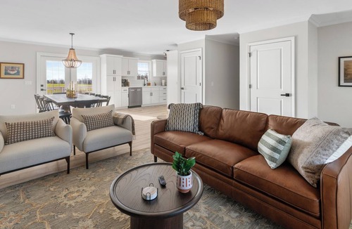Shelbyville House | Family & Pet Friendly Fire Pit, Two Hot Tub, Country Views, Theatre Room