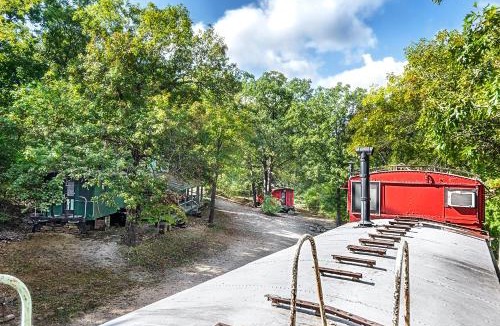 Lampe House | FAMILY REUNIONS Breathaking Lakefront Private Resort FREE DOCK CANOE KAYAK