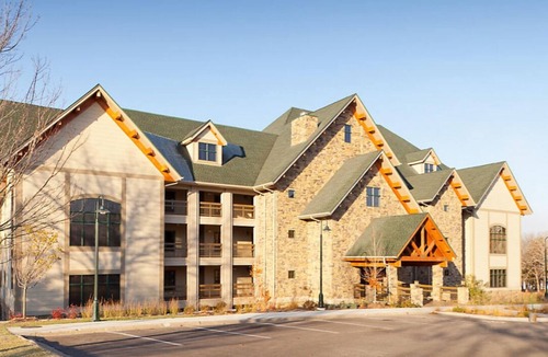 Big Cedars Villa | Fantastic 3-bedroom villa situated around beautiful Table Rock Lake.