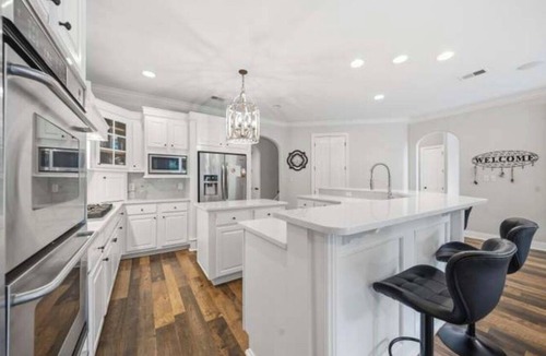 Walnut Grove House | Fantastic 4-bedroom house with AC in tranquil Cordova