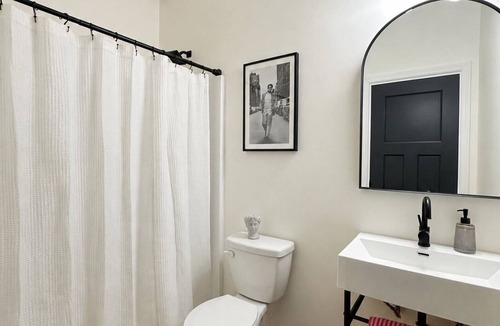 Creal Springs House | Farm Cottage