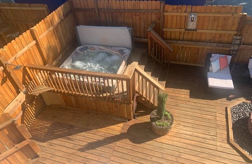 Chattanooga House | Fascinating 2 bed get away exterior TV and BBQ