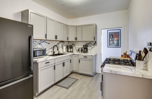 El Paso House | Fenced Yard! Quiet Home, 3 Mi to Dtwn El Paso