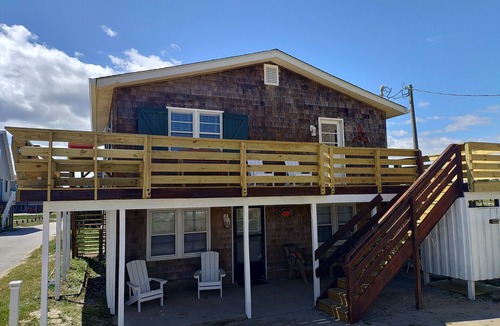 South Nags Head House | For Sale@714k- S. Nags Head, Duplex 4 Bed 2 bath Still accepting 2025/26 Rentals