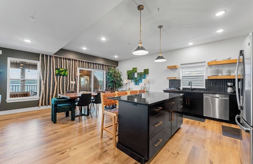 Hollister House | Forest Retreat Lake Views Hot Tub Arcade Decks