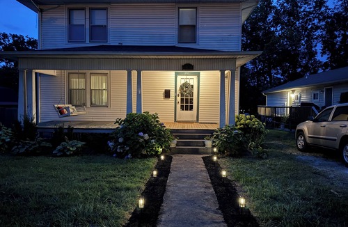 Wilmore House | Four+ bedroom historic house near campuses in Wilmore. Fragrance/mold-free