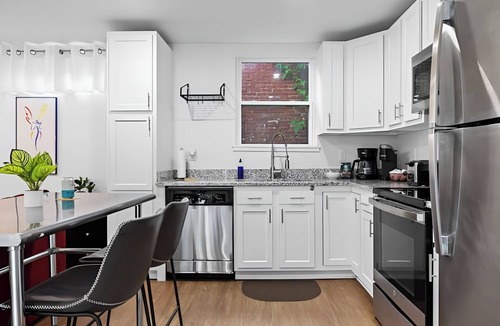 Phoenix Hill Condo | Four Container Units | Perfect for Groups and Fam!