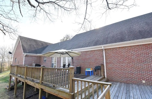 Tupelo House | Fully Furnished 3BR Home, Utilities Included Quiet + Move-In Ready.