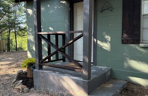 Sulphur Cabin | Fully Renovated Cabin in the Heart of the Arbuckle Mountains