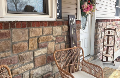 Waynesville House | Funky Brothers Bunkhouse 10 minutes to FLW.
