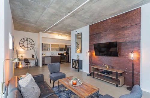 Historic Edgefield Condo | Furnished East Nashville Condo | Parking + Rooftop
