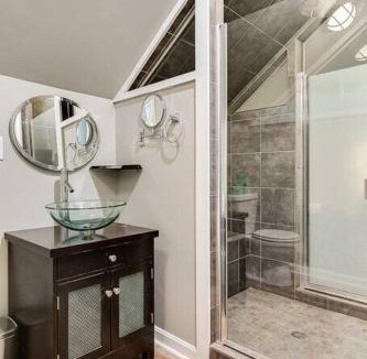 Germantown House | Germantown Gem 4BR Perfect for Groups & Family