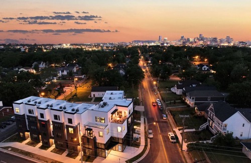 McFerrin Park House | Glam Room+Karaoke Bachelorette Downtown Nashville