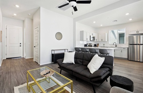 Sundance House | Gleaming Contemporary Home Pool BBQ