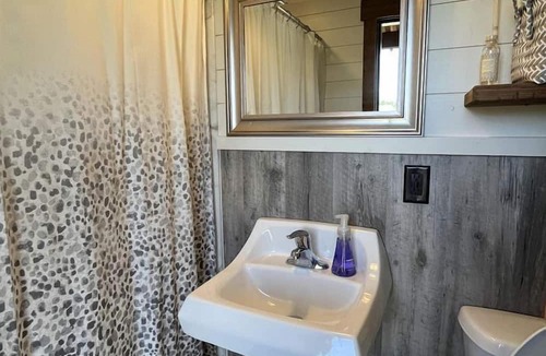 Lillington House | Go Glamping in North Carolina at this Wonderful Riverside Covered Wagon in Lillington