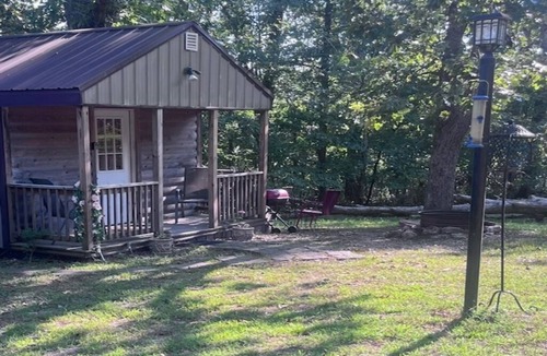 Hartshorn House | Going to Grandma's Cabin for Family Fun!
