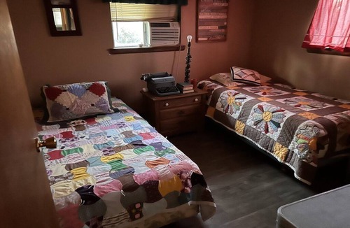 Hartshorn House | Going to Grandma's Cabin for Family Fun!