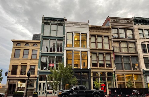 West Main Historic District Apartment | Gold Suite by Hollyhock - Executive-Level Living
