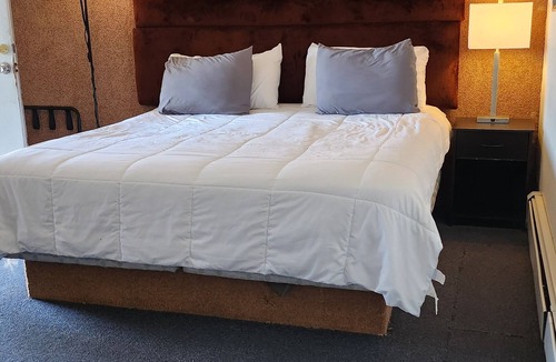 Lamar Hotel | Golden Arrow Motel