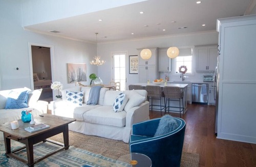 Oxford House | Golf Cottage at Country Club
