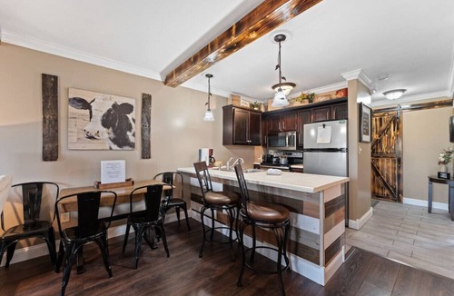 Notch Estates Apartment | Good Notch~Notch 9-1