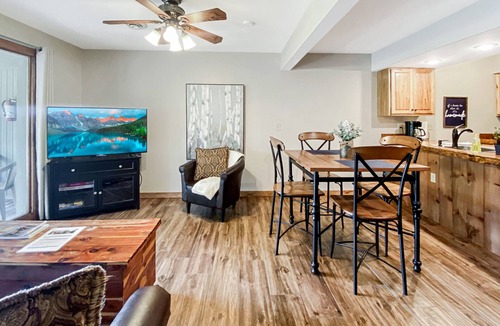 Branson West Condo | Gorgeous Branson Condo, VIEWS, Hike and Fish on Property, Private Lake, 2 Pools!