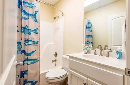 Waterloo House | Gorgeous custom built house overlooking Pickwick Lake