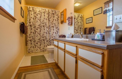 Table Rock Apartment | Grace Place Condo