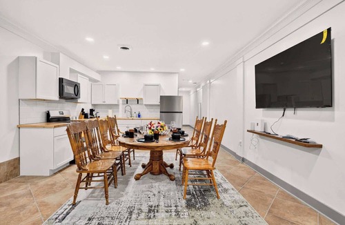 New Albany Apartment | Grant Line Residence Unit D - 10 Min to Louisville