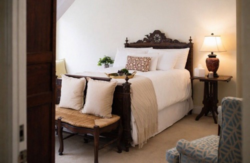 Edenton Bed & Breakfast | Granville Queen Inn Downtown Edenton Queen Bed Top Floor