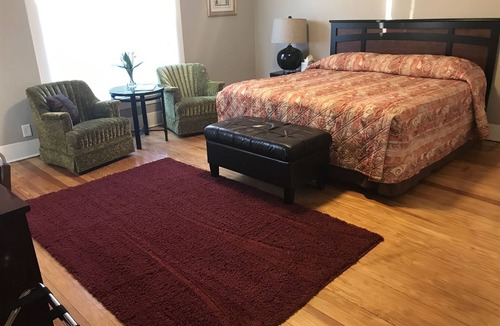 Fairbury Bed & Breakfast | Grayhouse Inn - Room #2