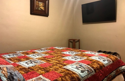 Fairbury Bed & Breakfast | Grayhouse Inn - Room #6