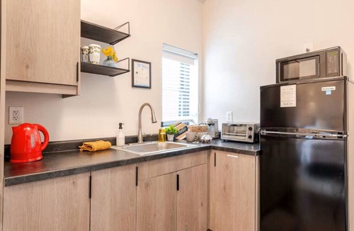 New Albany Apartment | Great for Derby & Events in Louisville/So Ind