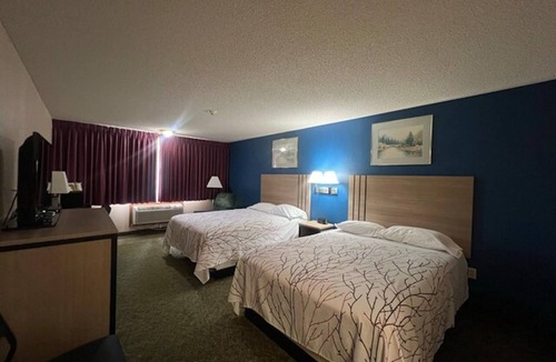 Marysville Hotel | Great for Extended Stays & Local Exploration | 2 Queen Beds w/Free Parking