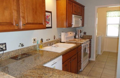 Table Rock Condo | GREAT LOCATION LUXURY 3 BDRM 3 BATH LAKEFRONT HEATED INDOOR POOL STAY&PLAY GOLF