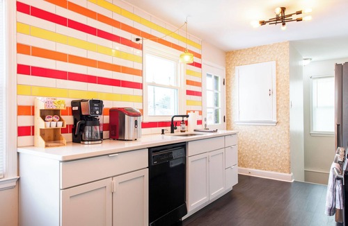 Lexington House | Great Locatoin- Mins to Rupp-Kroger Field-Downtown Lexington- Modern Retro 70's