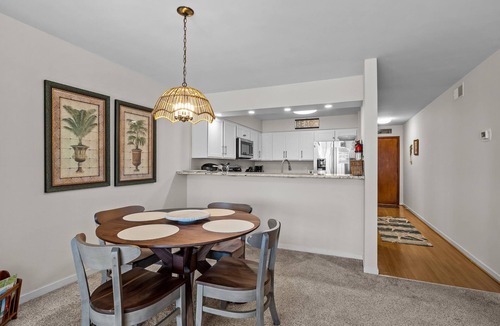 Pine Knoll Shores Condo | Great Oceanfront Condo! 2 BR with WiFi and pools!
