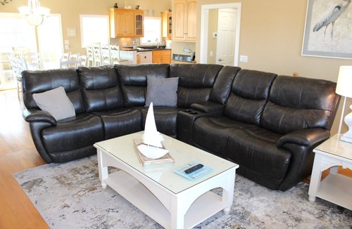 Manteo House | Hammock Village 14 | Seasonal Hot Tub | Elevator | Pet Friendly