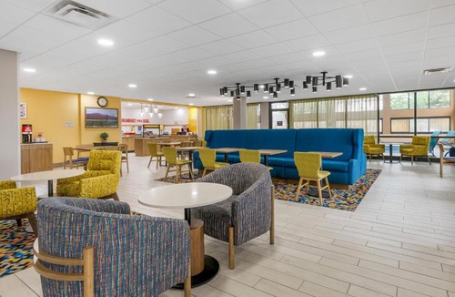 Richmond Hotel | Hampton Inn Richmond KY