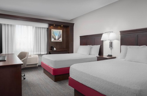 NoDo District Hotel | Hampton Inn & Suites Omaha-Downtown