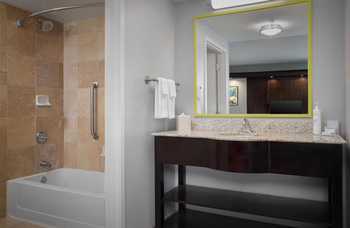 NoDo District Hotel | Hampton Inn & Suites Omaha-Downtown