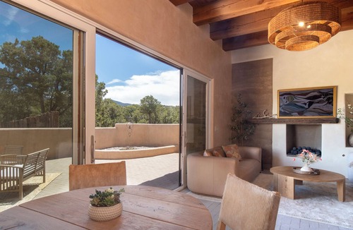Tesuque House | Happy Ram: Views! Beautiful. Peaceful. Upscale. Secluded.