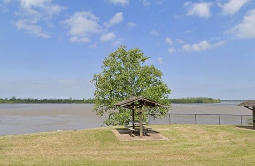 Vicksburg House | Harbor Light at MS Riverbend | Mississippi River Views