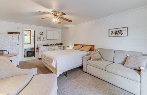 Kimberling City Resort | Harper Valley Resort - Kimberling City MO
