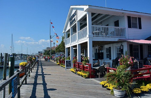 Morehead City Cottage | Heart of Historic Beaufort - 129 Craven Street 300 feet from Beaufort Waterfront