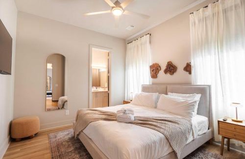 Historic Edgefield House | Heated Pool + Hot Tub + Sauna 7 Min to Broadway