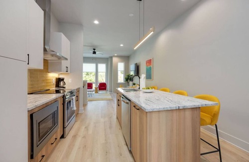 Radnor House | Hey, Nashville! & Dolly & Denim - Dual Townhomes